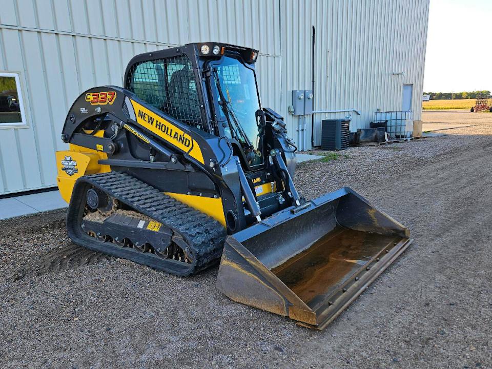 New Holland C337
