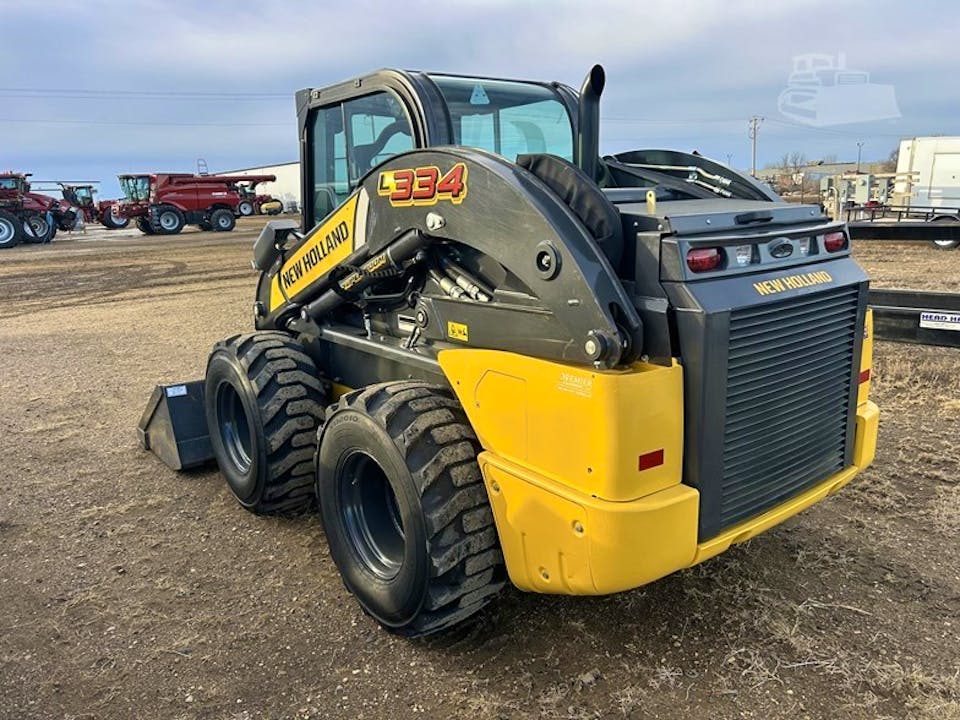 New Holland L334