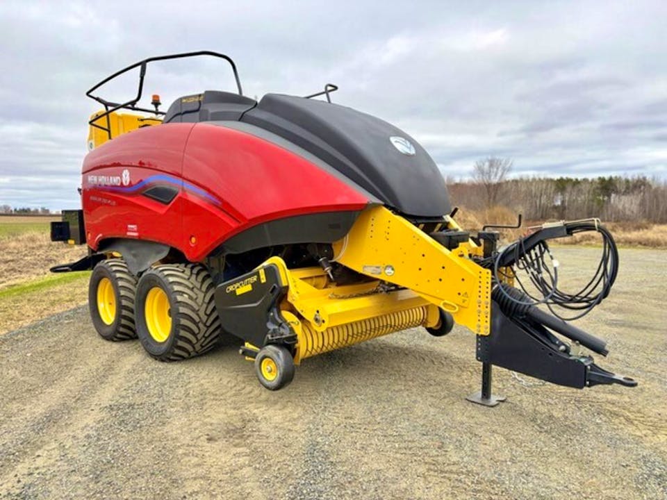 New Holland BB330R PLUS