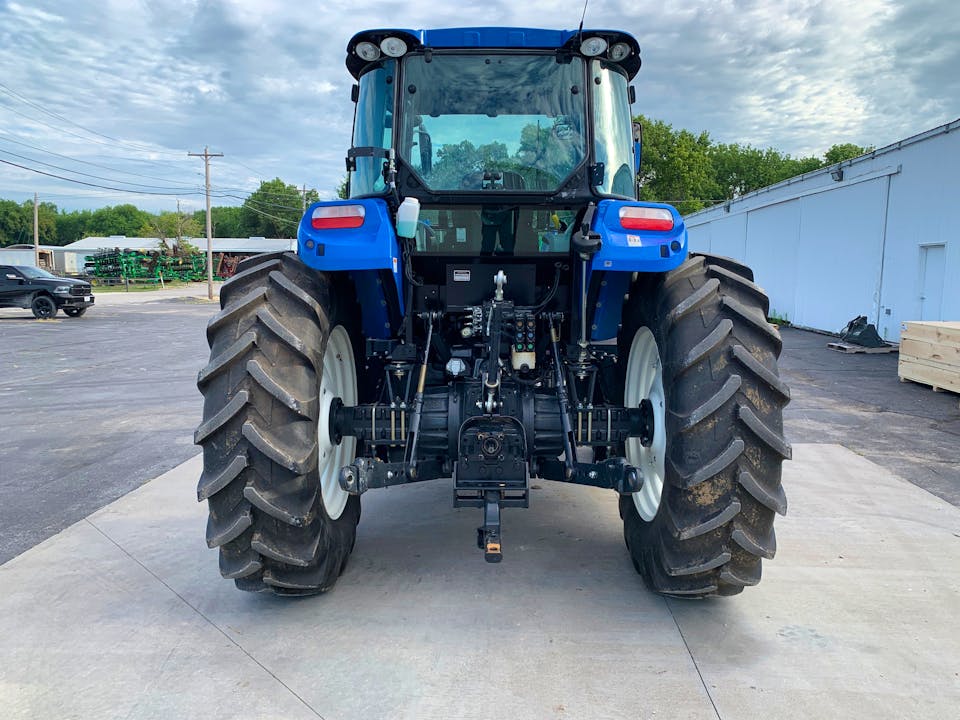 New Holland TS6.140 T4B