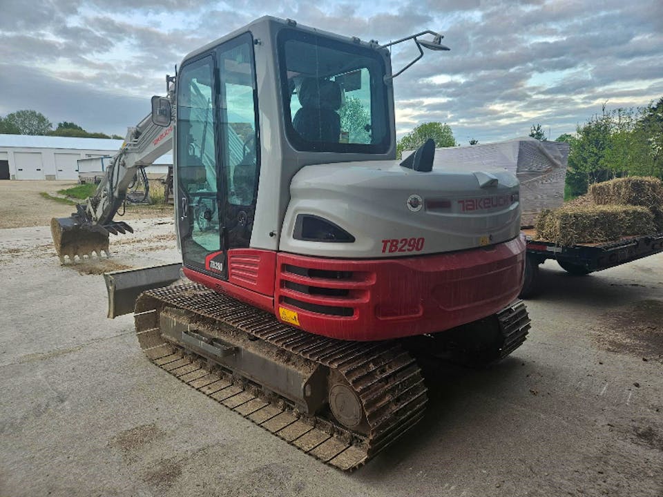 TAKEUCHI TB290