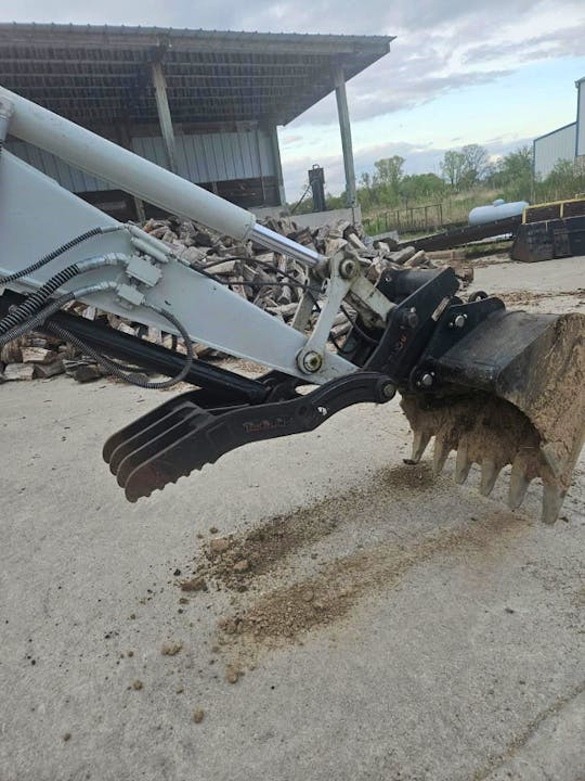 TAKEUCHI TB290