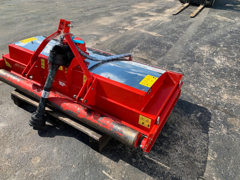 Trimax Striker 190