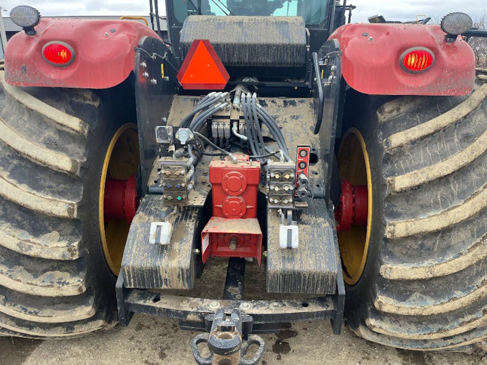 VERSATILE 580 TRACT4