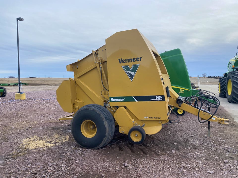 Vermeer 605N
