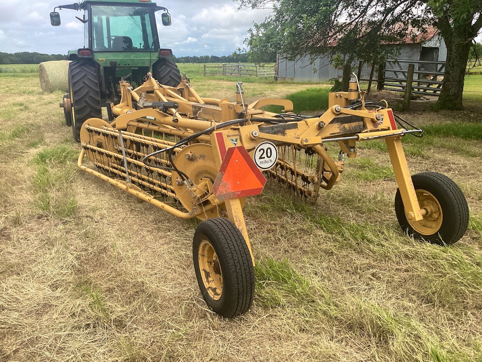 Vermeer R2300