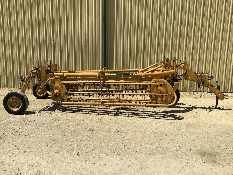 Vermeer R2300