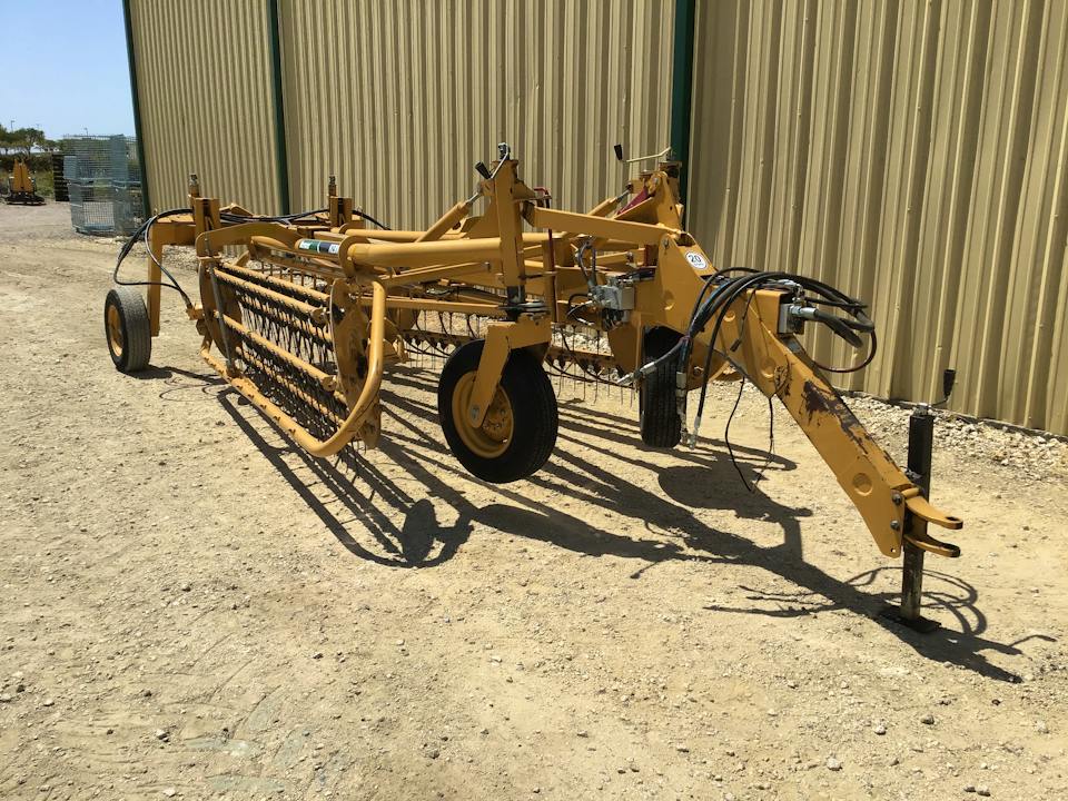 Vermeer R2300
