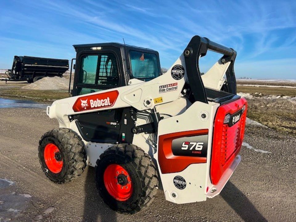 Bobcat S76