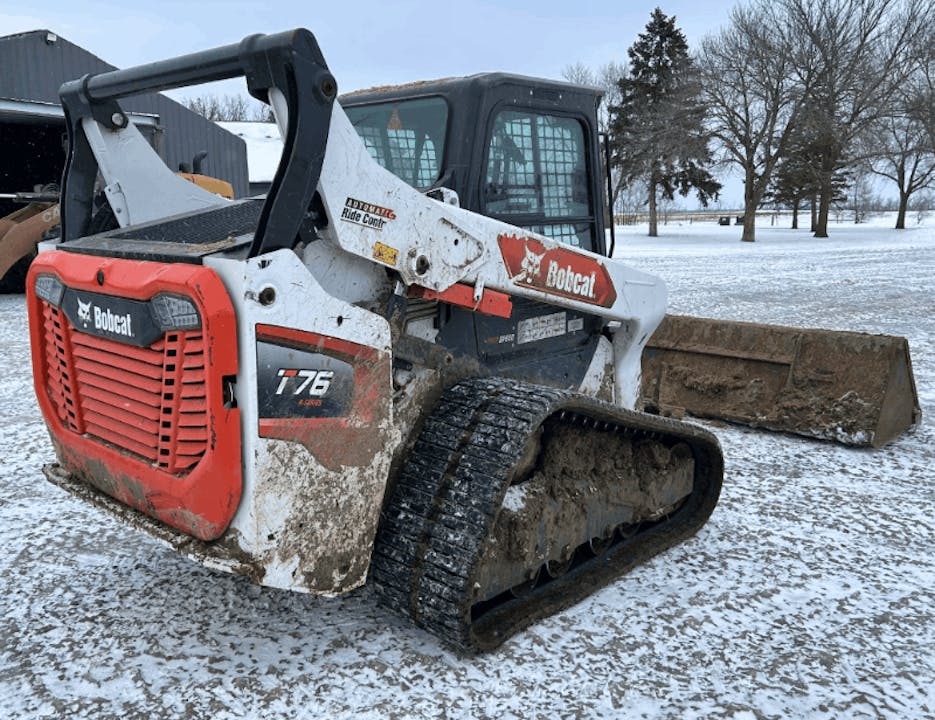 Bobcat T76