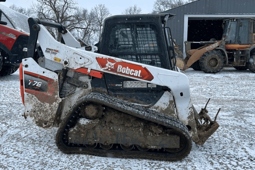 Bobcat T76