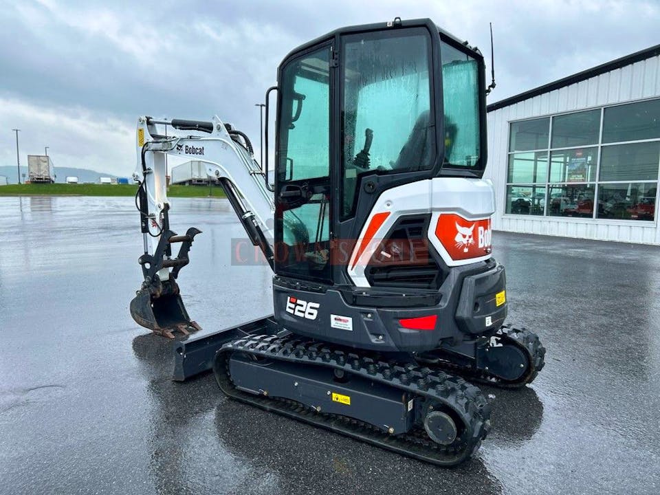 Bobcat E26
