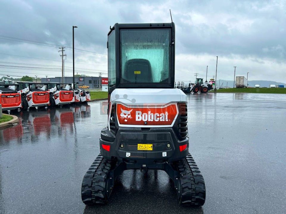 Bobcat E26