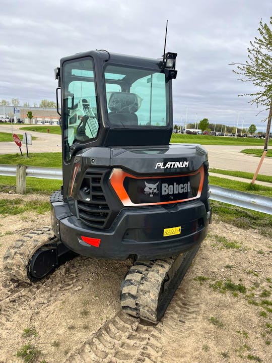 Bobcat E48