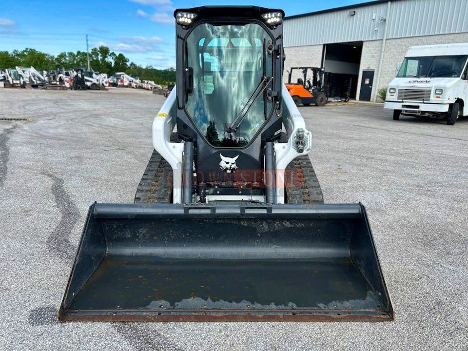 Bobcat T64