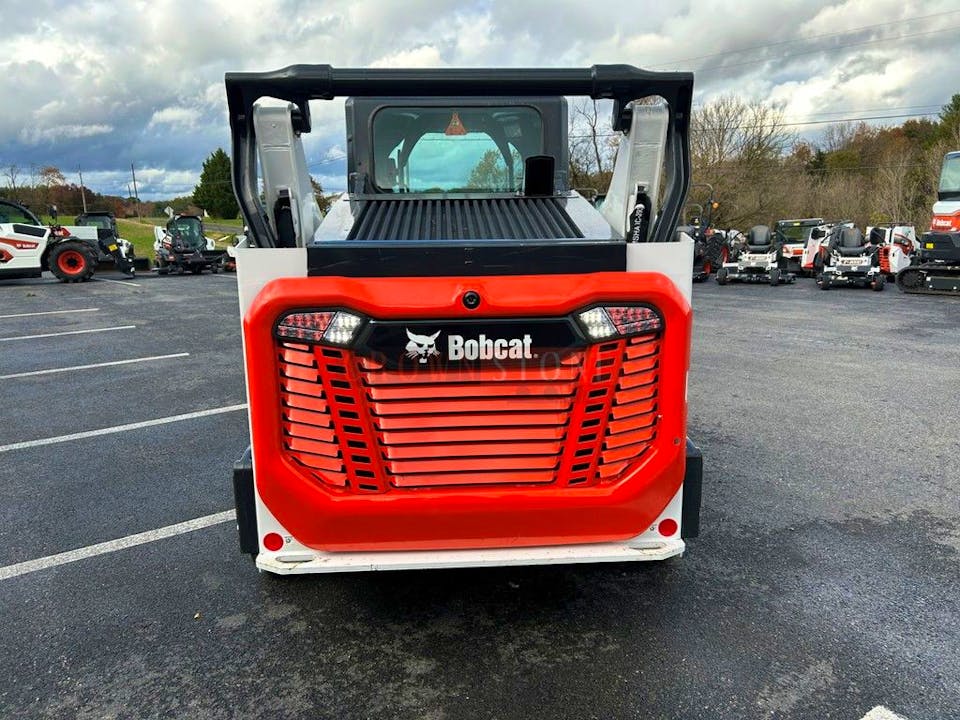 Bobcat T66