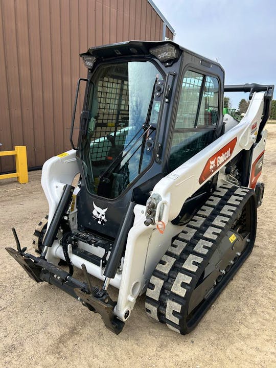 Bobcat T66