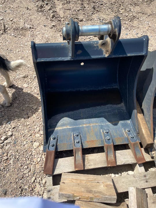 Case 24IN MINI EXCAVATOR