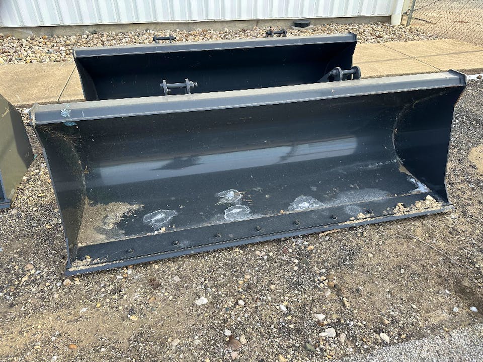 2024-case-93in-backhoe-756451