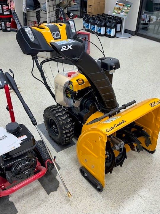 CUB CADET 2X24