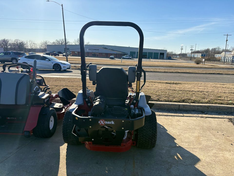 Exmark LZE742GKC604A3 ZERO TURN MOWER