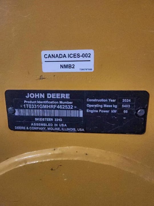 John Deere 331G