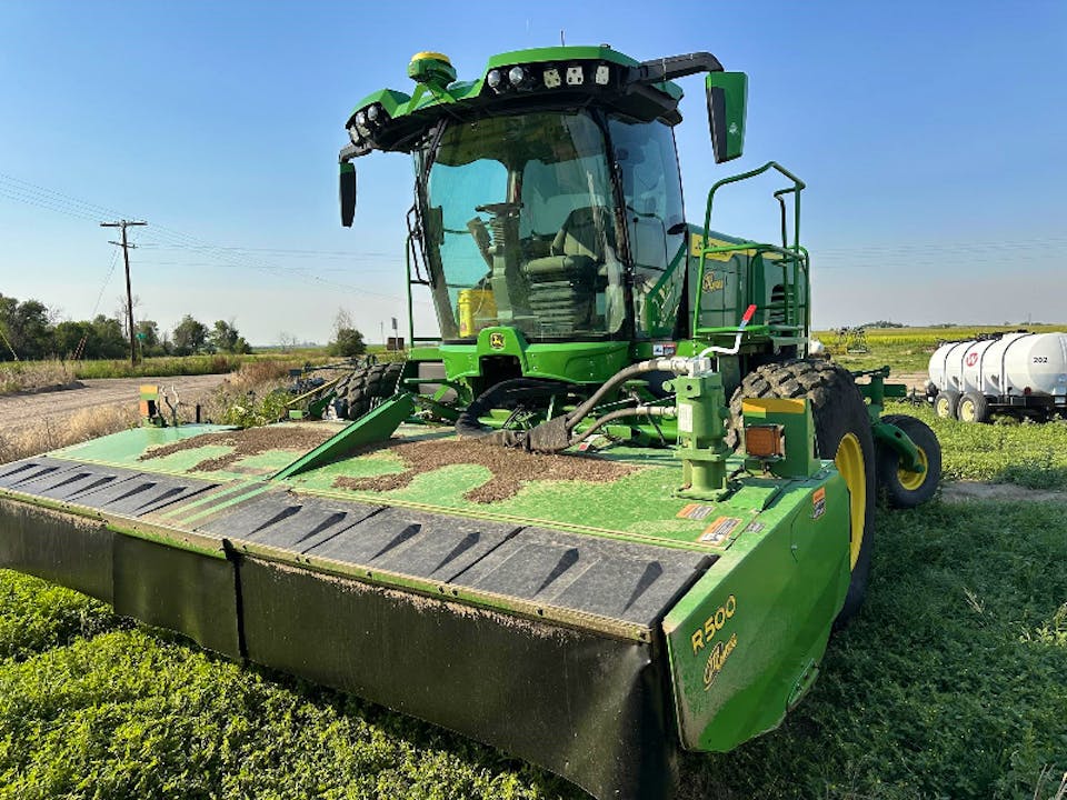 John Deere W235