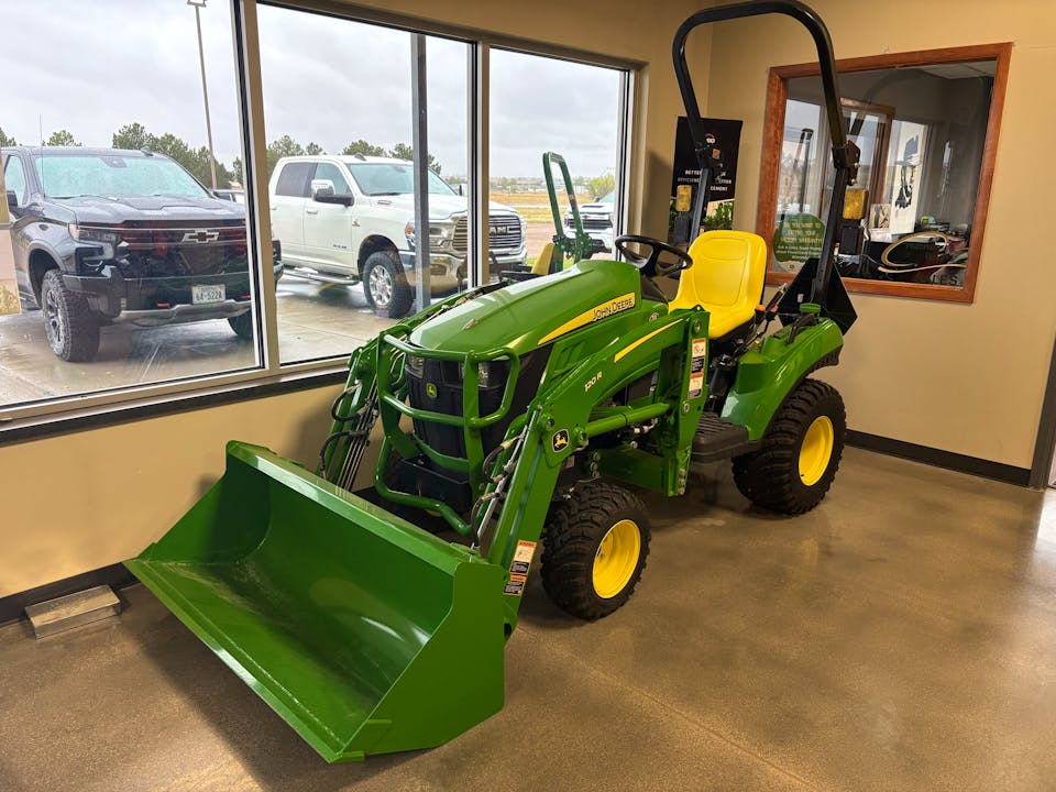 John Deere 1023E