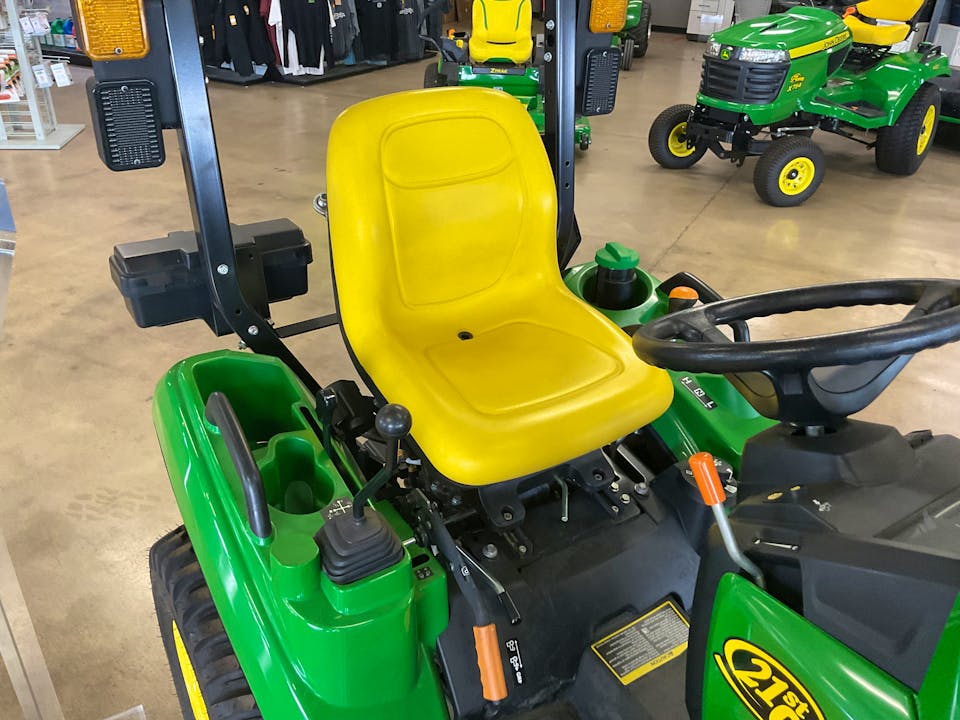 John Deere 1023E