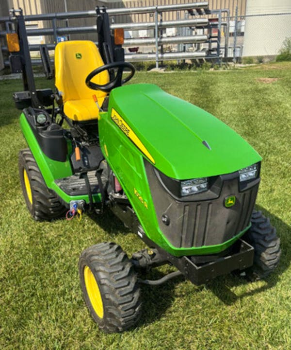 John Deere 1025R