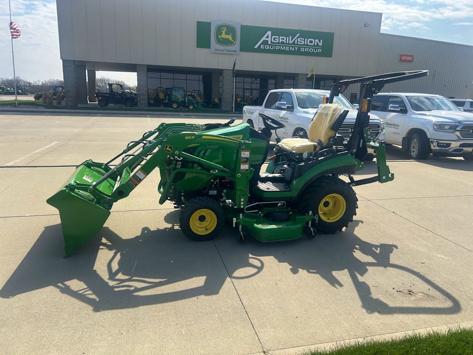 John Deere 1025R