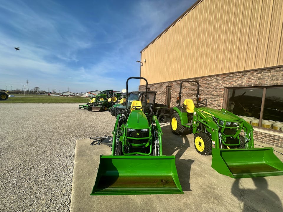 John Deere 1025R