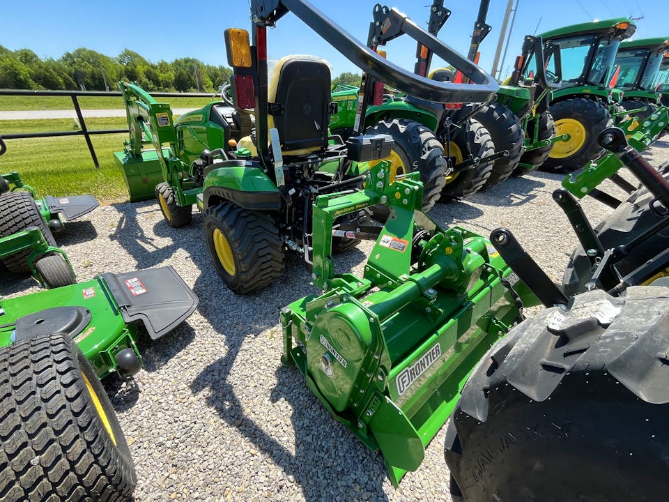 John Deere 1025R