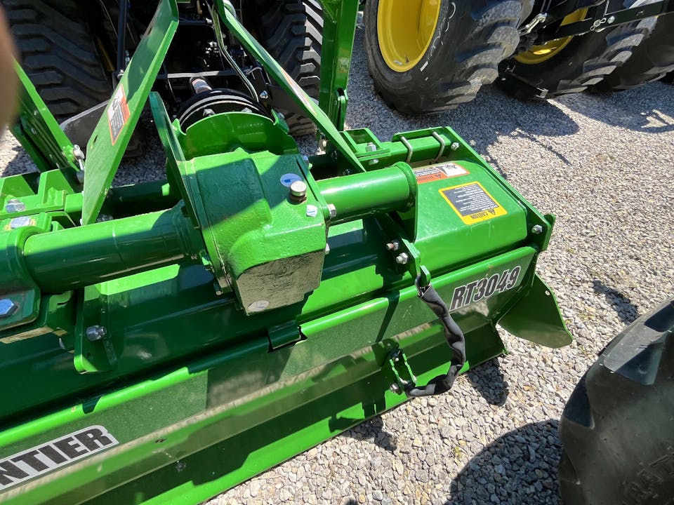 John Deere 1025R