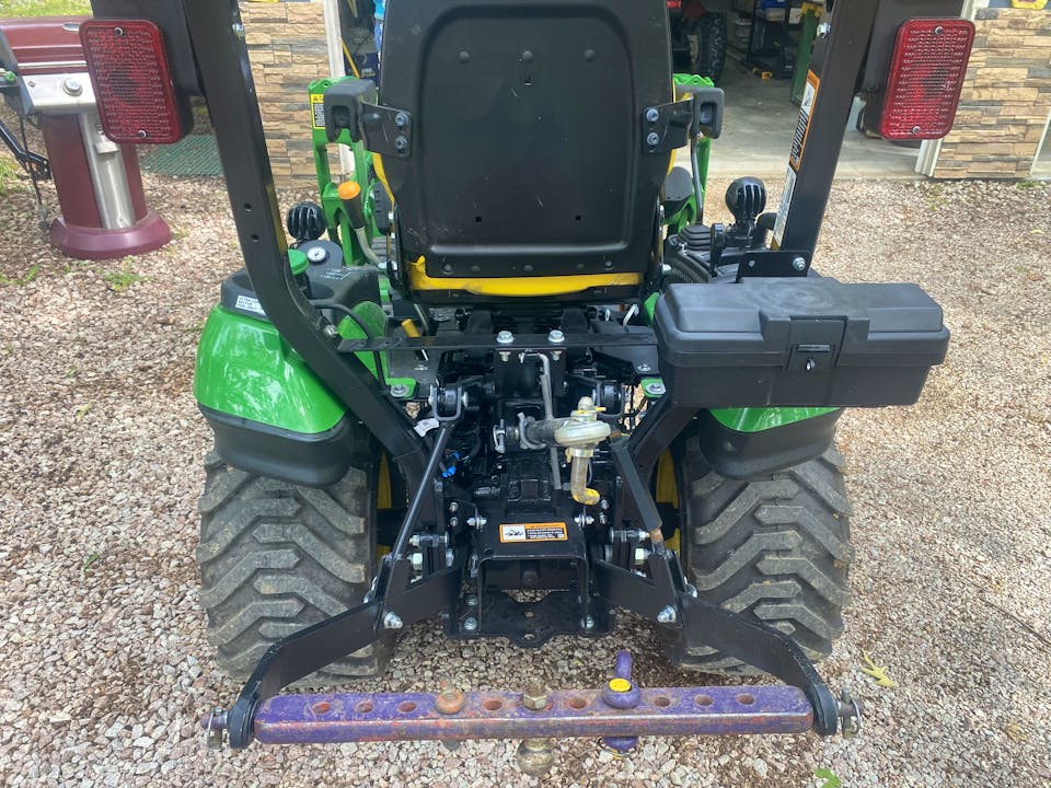 John Deere 1025R