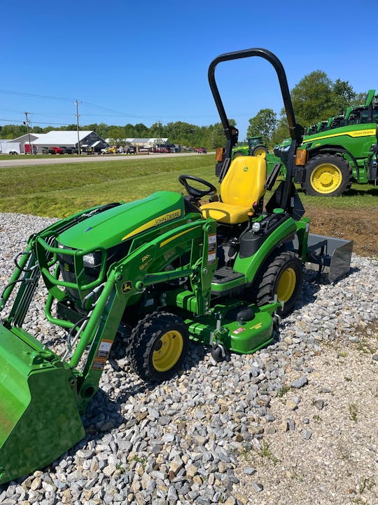 John Deere 1025R