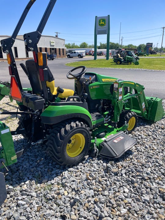 John Deere 1025R
