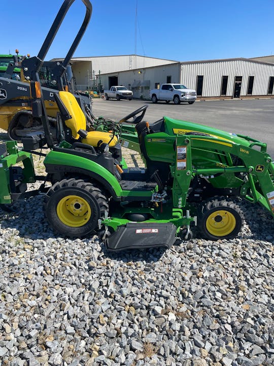 John Deere 1025R