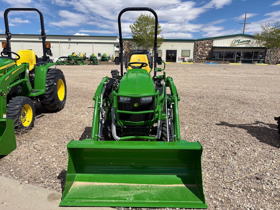 John Deere 1025R