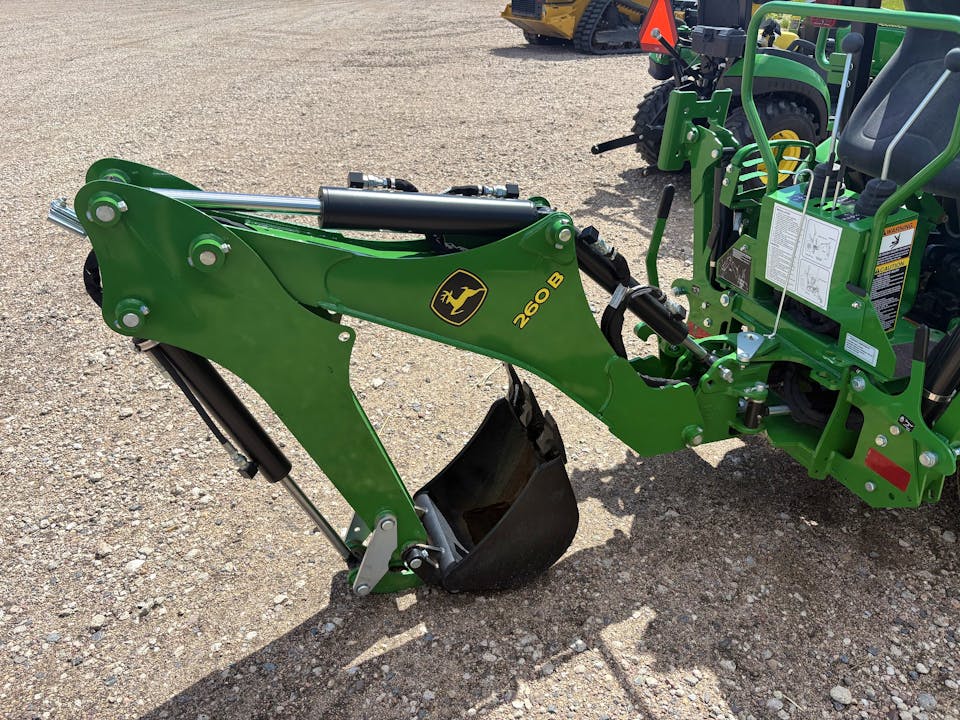 John Deere 1025R