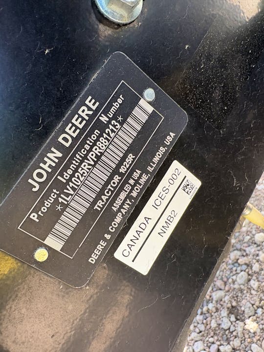 John Deere 1025R