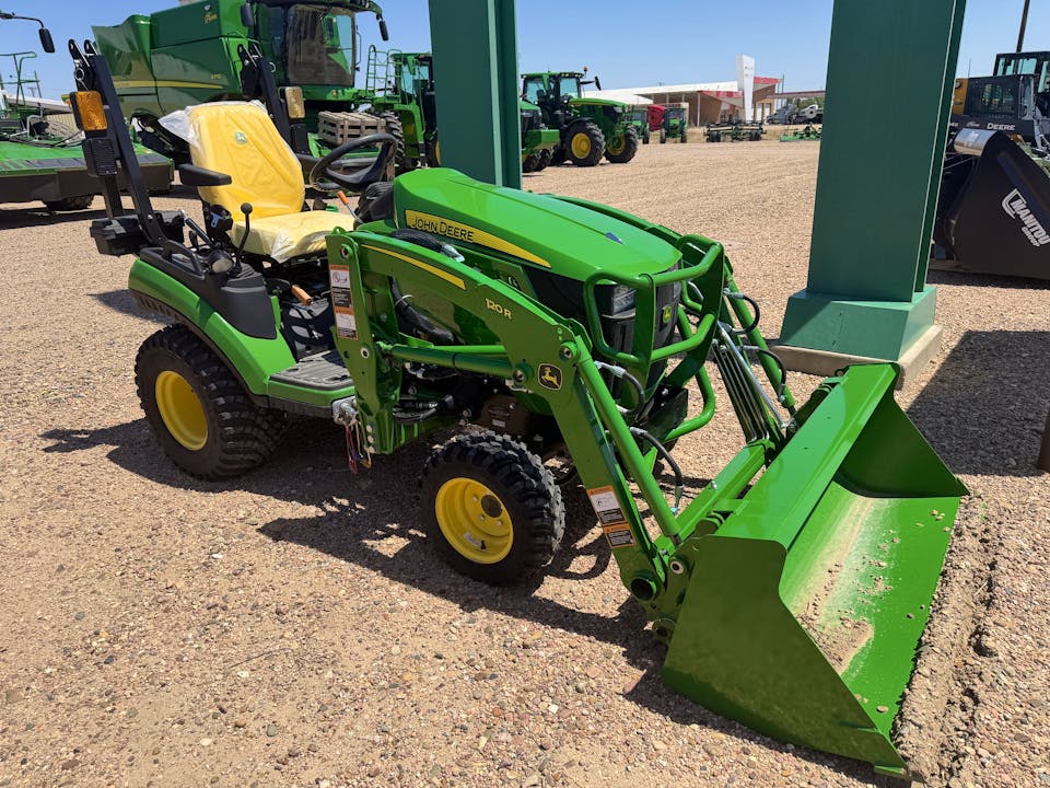 John Deere 1025R