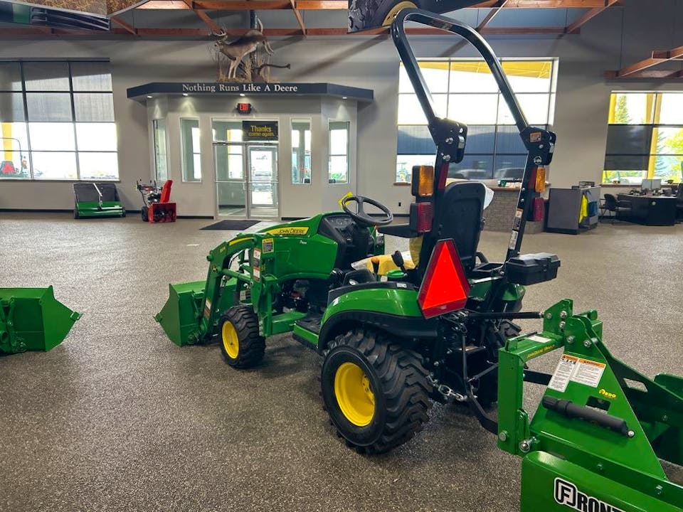 John Deere 1025R