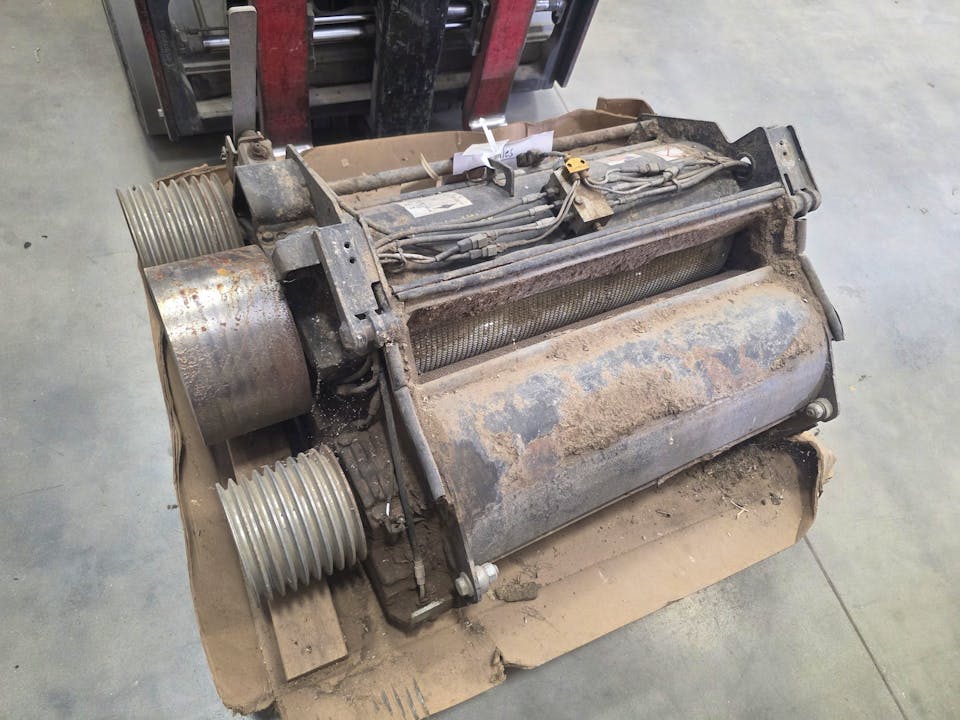 John Deere 11" XSTREAM