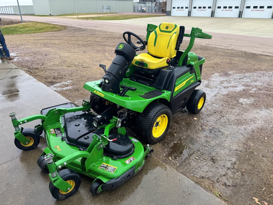 John Deere 1550