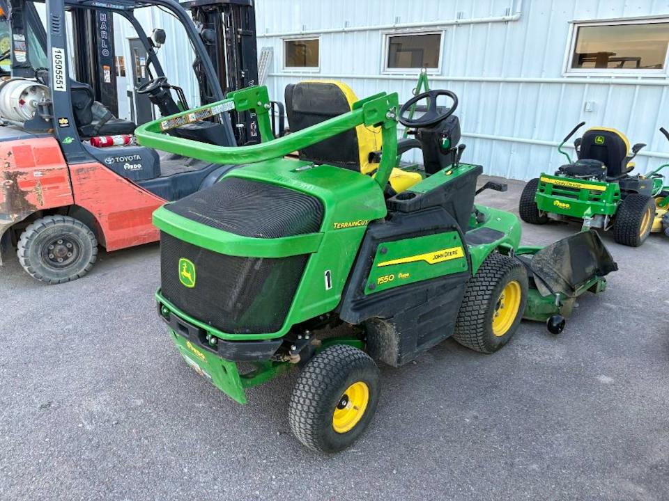 John Deere 1550