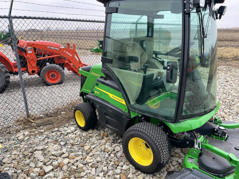 John Deere 1575