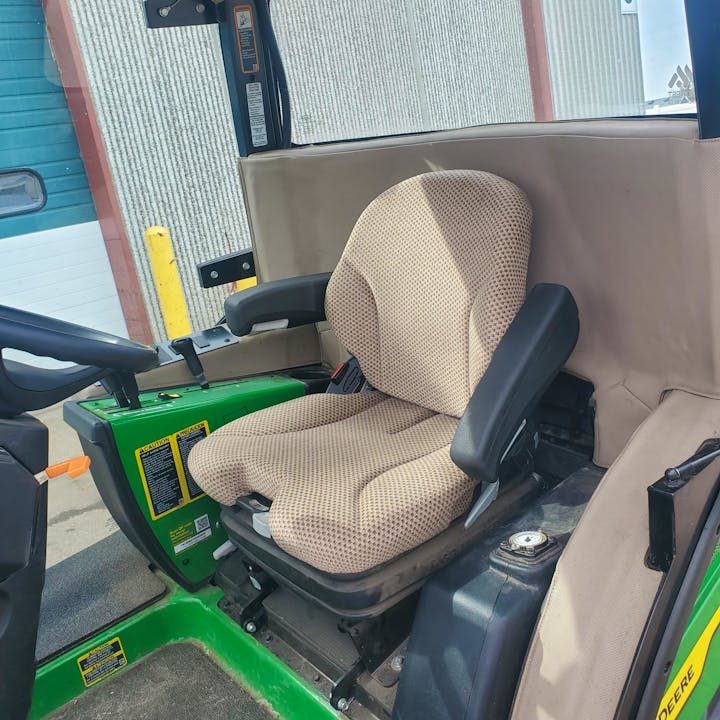 John Deere 1575