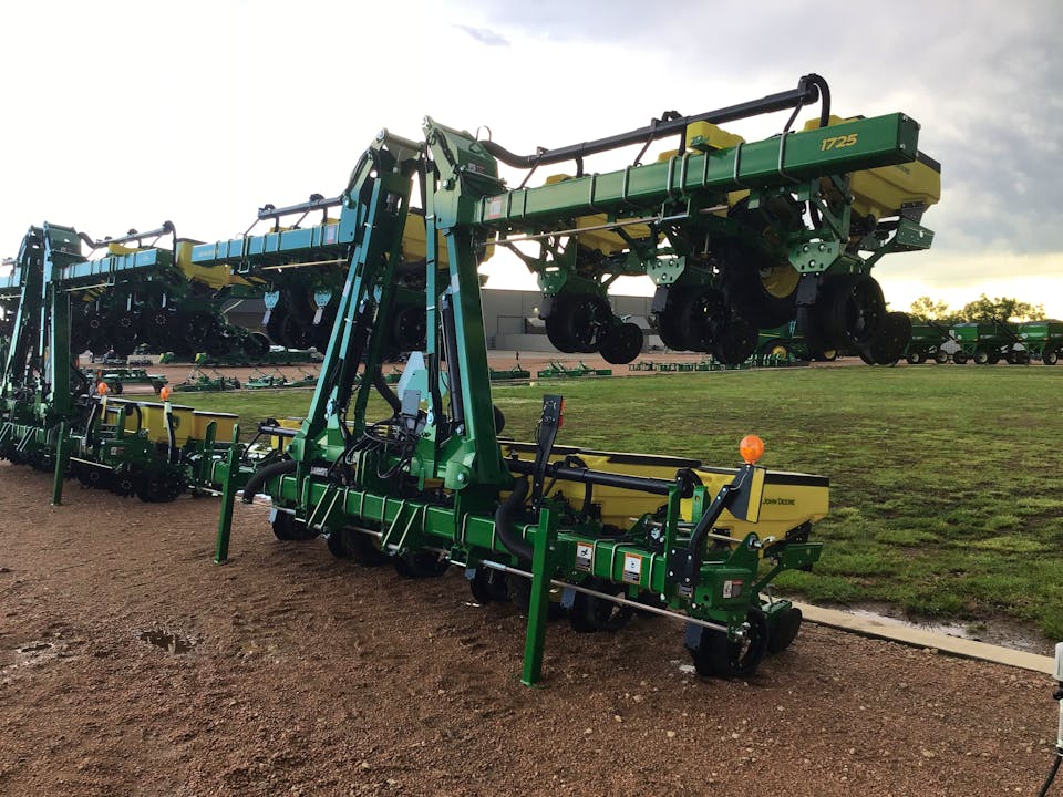 John Deere 1725