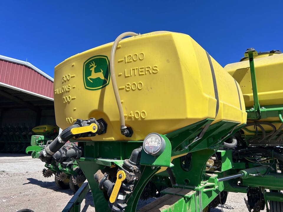 John Deere 1775NT